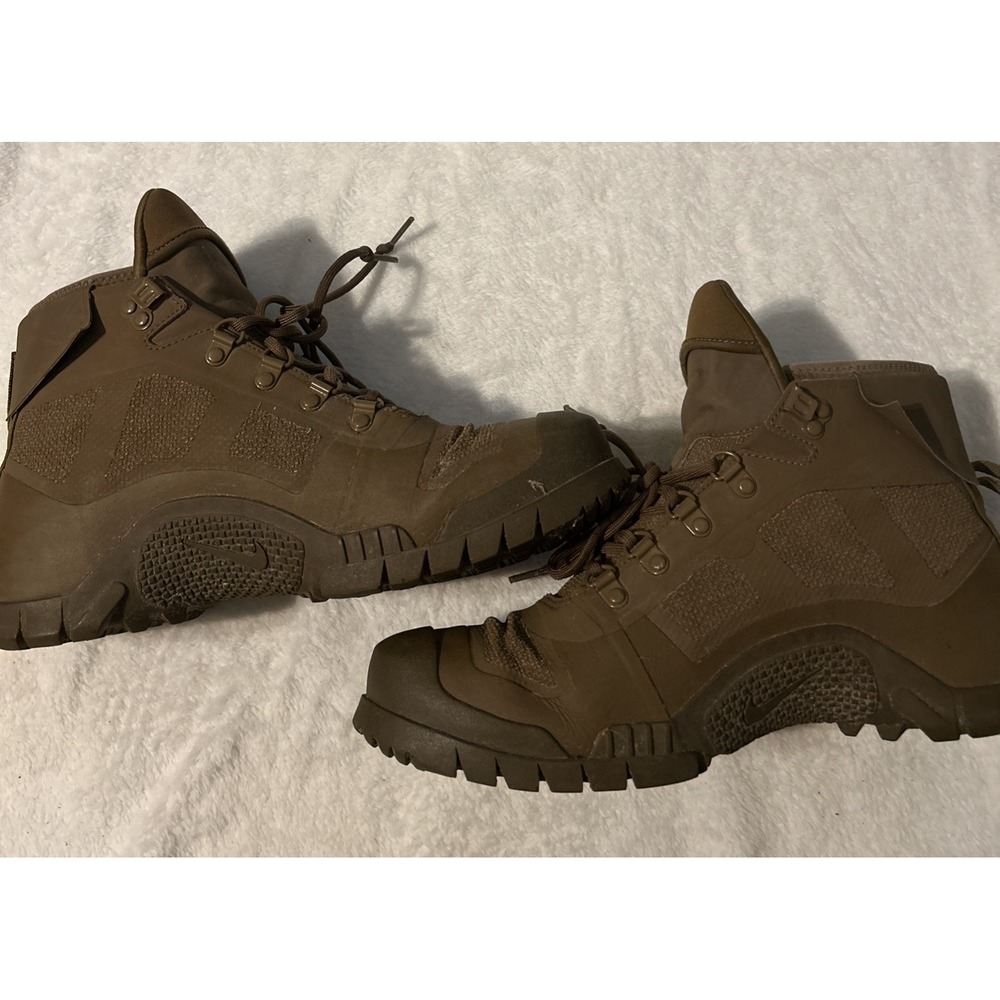Nike SFB Mountain Military Hiking Brown Boots 654875-900 Hiking Men's Size 9